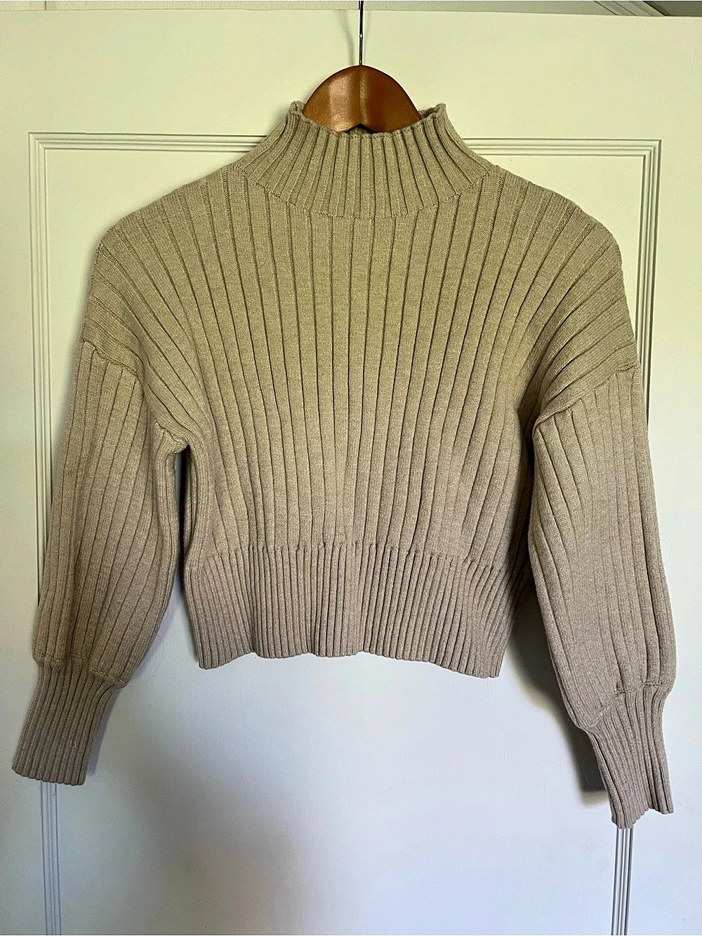 ZAFUL Ribbed Turtleneck Sweater in Beige Size Small Like New